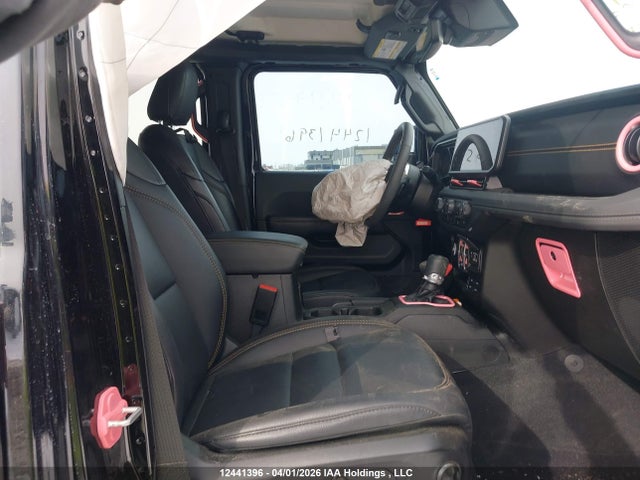 1C4PJXEN2RW179466 Jeep Wrangler 4-door Sahara