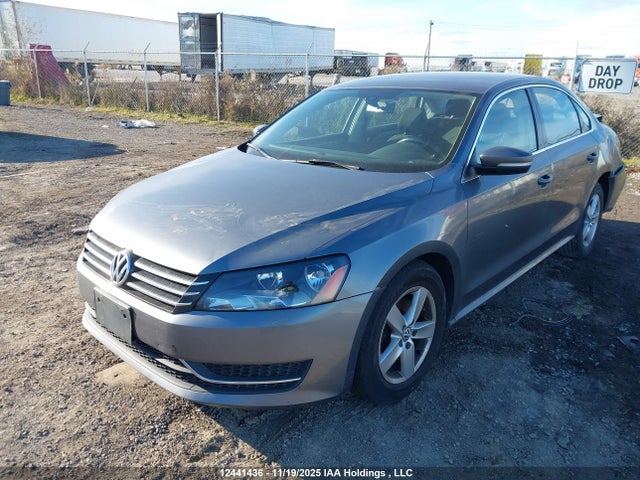 1VWAS7A31FC039975 Volkswagen Passat 1.8 Tsi Trendline
