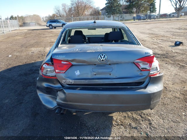 1VWAS7A31FC039975 Volkswagen Passat 1.8 Tsi Trendline