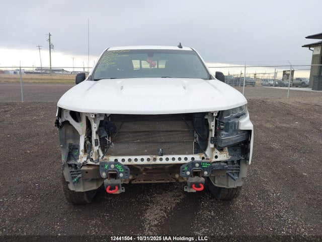 1GCPYFEL5LZ364749 Chevrolet Silverado K1500 Lt Trail Boss