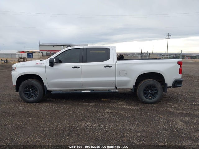 1GCPYFEL5LZ364749 Chevrolet Silverado K1500 Lt Trail Boss