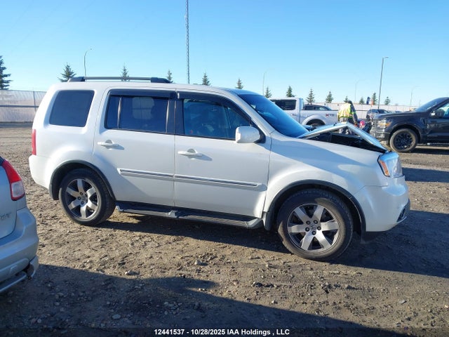 Honda Pilot Touring 2015 5FNYF4H97FB501800 Image 13
