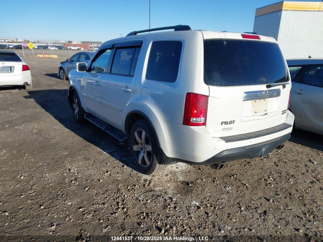 Honda Pilot Touring 2015 5FNYF4H97FB501800 Image 3