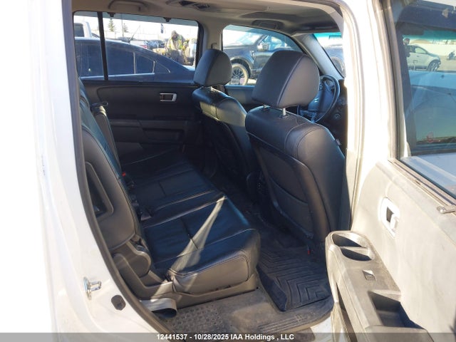 Honda Pilot Touring 2015 5FNYF4H97FB501800 Image 8