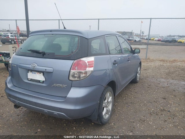 12441571 :رقم المزاد ، 2T1KR32E45C882442 vin ، 2005 Toyota Corolla Matrix Xr مزاد بيع