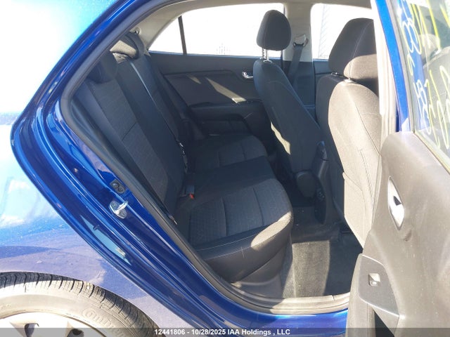 3KPA25AB0JE136584 KIA Rio Lx/lx+