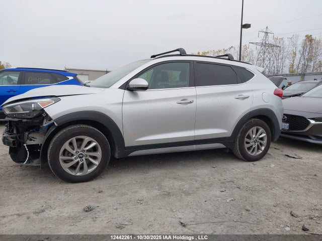 KM8J3CA46HU512408 Hyundai Tucson Luxury