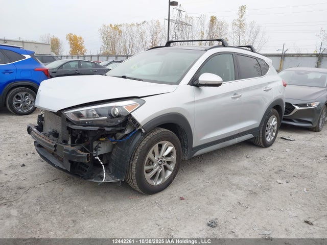 KM8J3CA46HU512408 Hyundai Tucson Luxury