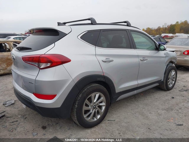 KM8J3CA46HU512408 Hyundai Tucson Luxury