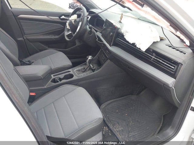 3VWSX7BU5SM056056 Volkswagen Jetta Comfortline