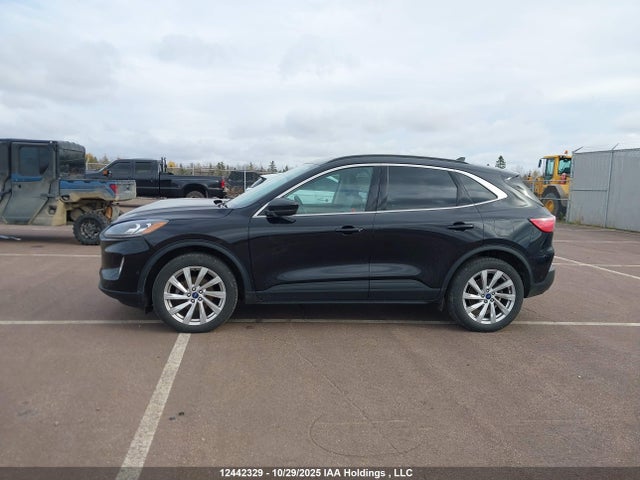 1FMCU9DZ0NUA73170 Ford Escape Titanium Hybrid