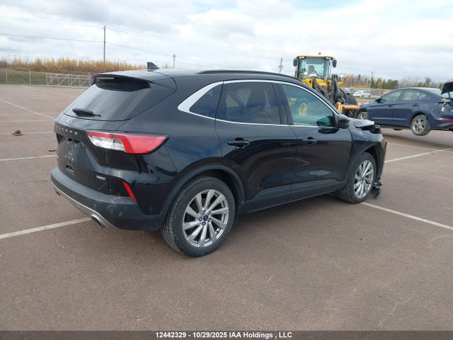 1FMCU9DZ0NUA73170 Ford Escape Titanium Hybrid