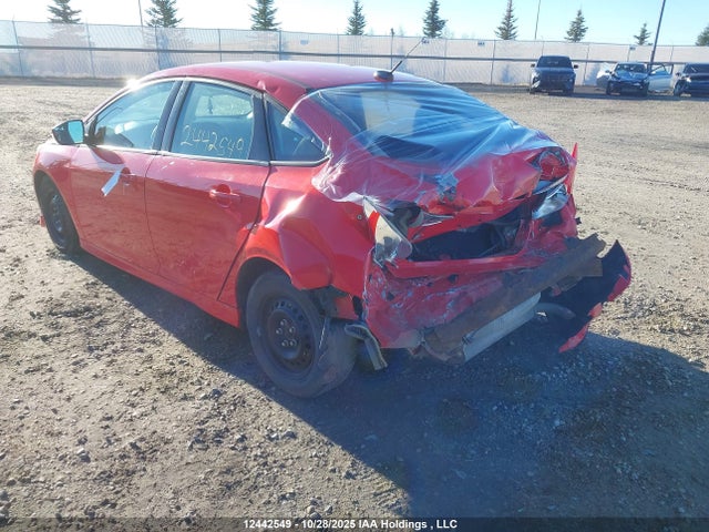 Ford Focus 2015 1FADP3F28FL331848 Image 3