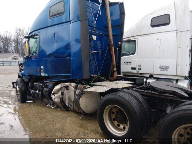 4V4NC9EH4JN888681 Volvo VNL