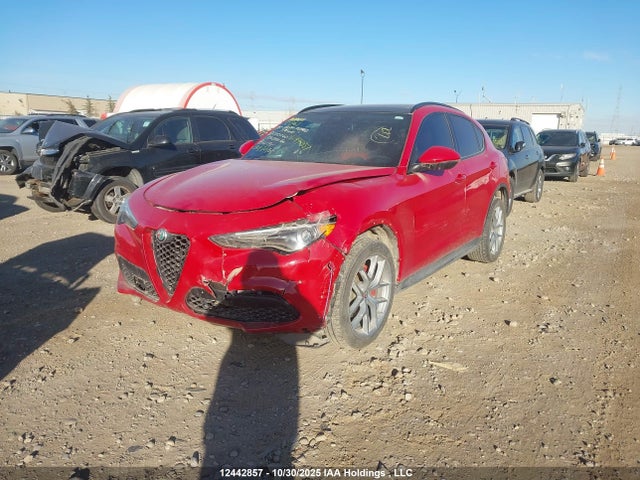 ZASFAKNN8J7C02060 Alfa Romeo Stelvio