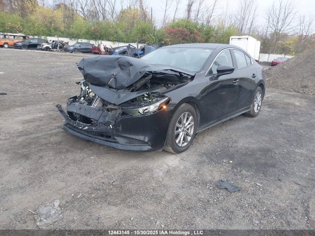 3MZBPAC7XKM104429 Mazda 3 Preferred Plus