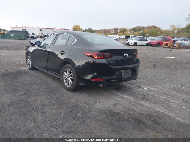 3MZBPAC7XKM104429 Mazda 3 Preferred Plus