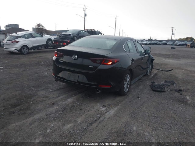 3MZBPAC7XKM104429 Mazda 3 Preferred Plus