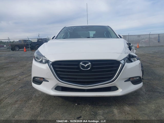 3MZBN1V7XJM229965 Mazda Mazda3 50th Anniversary Edition/gs/se