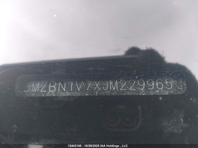 3MZBN1V7XJM229965 Mazda Mazda3 50th Anniversary Edition/gs/se