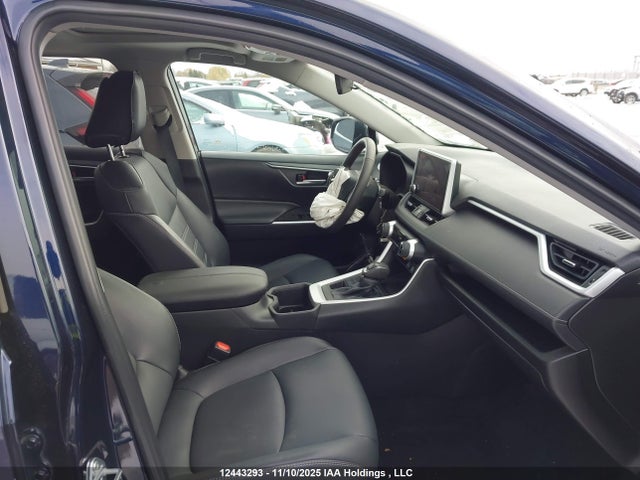 12443293 :رقم المزاد ، 2T3R1RFV0PW383052 vin ، 2023 Toyota Rav4 Xle/xle Premium مزاد بيع