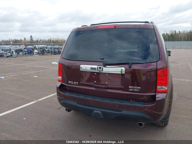 Honda Pilot Touring 2015 5FNYF4H90FB501735 Image 16