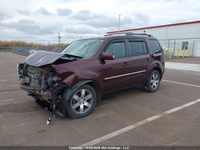 Honda Pilot Touring 2015 5FNYF4H90FB501735 Image 2