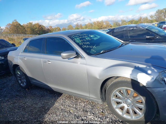 2C3CCAAG0EH320626 Chrysler 300