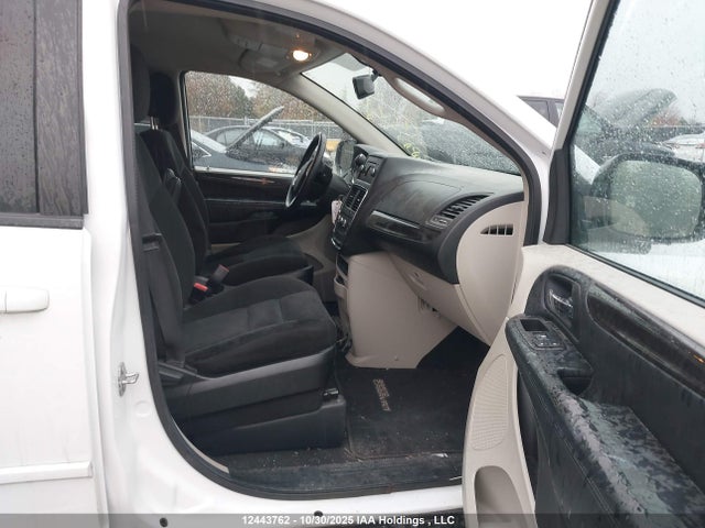 2C4RDGBG0GR337945 Dodge Grand Caravan Se/sxt