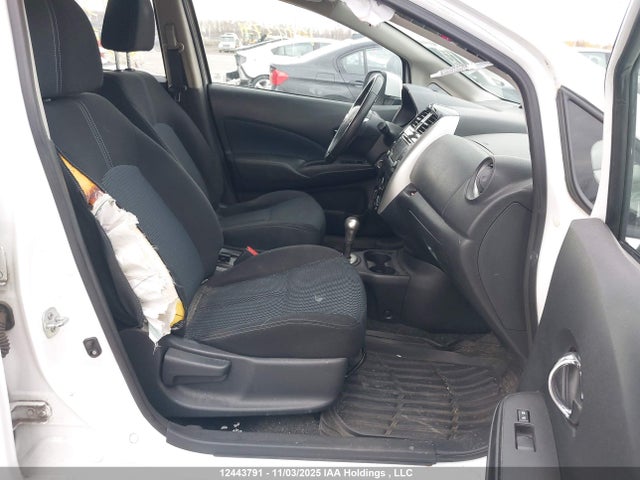 Nissan Versa 2016 3N1CE2CP5GL376762 Image 5