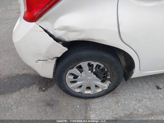 Nissan Versa 2016 3N1CE2CP5GL376762 Image 6
