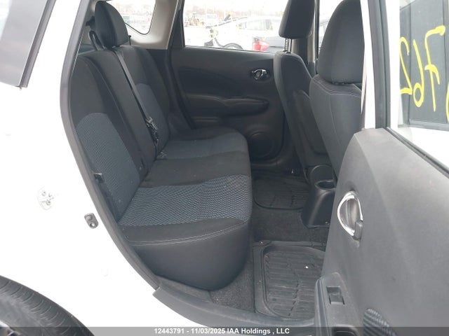 Nissan Versa 2016 3N1CE2CP5GL376762 Image 8