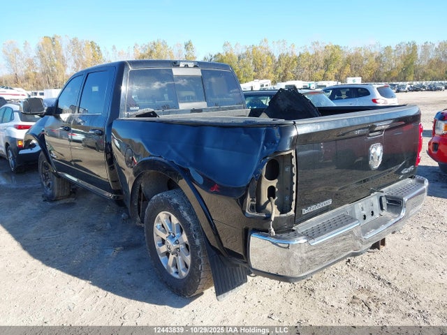 12443839 :رقم المزاد ، 3C6UR5FL5NG318017 vin ، 2022 Ram 2500 Laramie مزاد بيع
