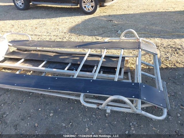 2015 Custom Snowmobile Deck Deck მანქანა იყიდება აუქციონზე, vin: NOVIN, აუქციონის ნომერი: 12443862