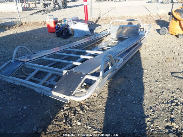 2015 Custom Snowmobile Deck Deck მანქანა იყიდება აუქციონზე, vin: NOVIN, აუქციონის ნომერი: 12443862