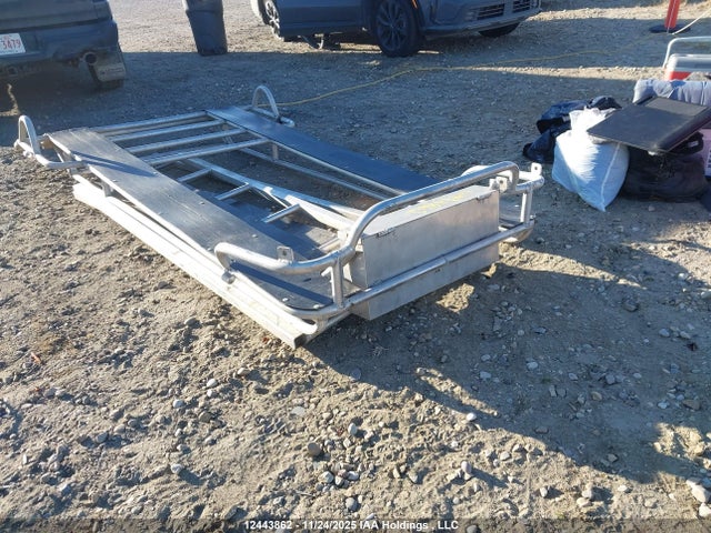 2015 Custom Snowmobile Deck Deck მანქანა იყიდება აუქციონზე, vin: NOVIN, აუქციონის ნომერი: 12443862