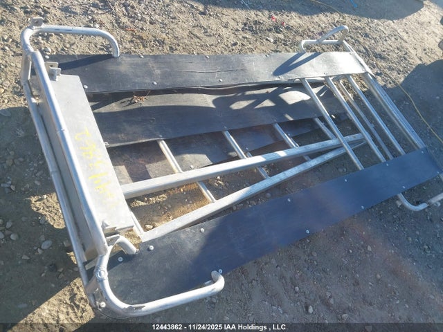 2015 Custom Snowmobile Deck Deck მანქანა იყიდება აუქციონზე, vin: NOVIN, აუქციონის ნომერი: 12443862