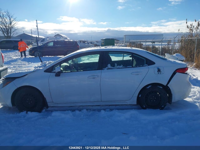 12443921 :رقم المزاد ، 5YFBPRBE8LP068896 vin ، 2020 Toyota Corolla Le مزاد بيع