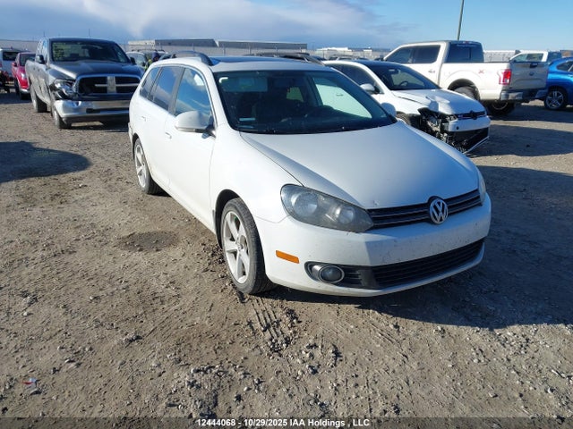 12444068 :رقم المزاد ، 3VWPX7AJ3EM627609 vin ، 2014 Volkswagen Golf مزاد بيع