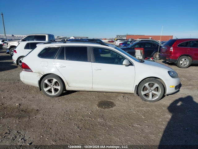 12444068 :رقم المزاد ، 3VWPX7AJ3EM627609 vin ، 2014 Volkswagen Golf مزاد بيع