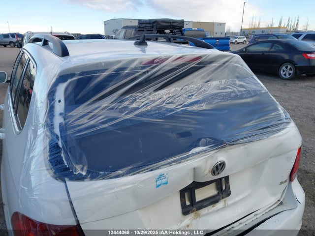 12444068 :رقم المزاد ، 3VWPX7AJ3EM627609 vin ، 2014 Volkswagen Golf مزاد بيع