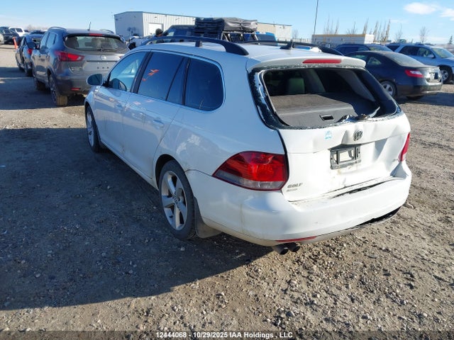 12444068 :رقم المزاد ، 3VWPX7AJ3EM627609 vin ، 2014 Volkswagen Golf مزاد بيع