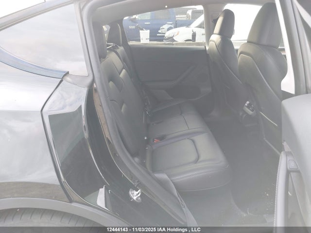 Продажа на аукционе авто 2024 Tesla Model Y, vin: LRWYGDEF0RC662091, номер лота: 12444143