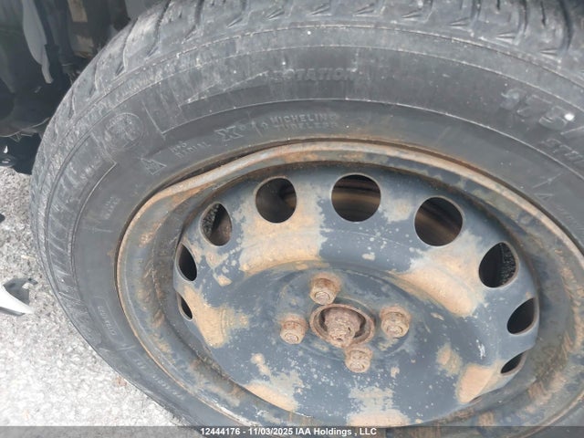VNKKTUD36JA089913 Toyota Yaris