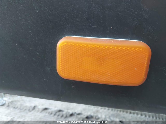 4V0TC2628FE015324 Crossroads Travel Trailer
