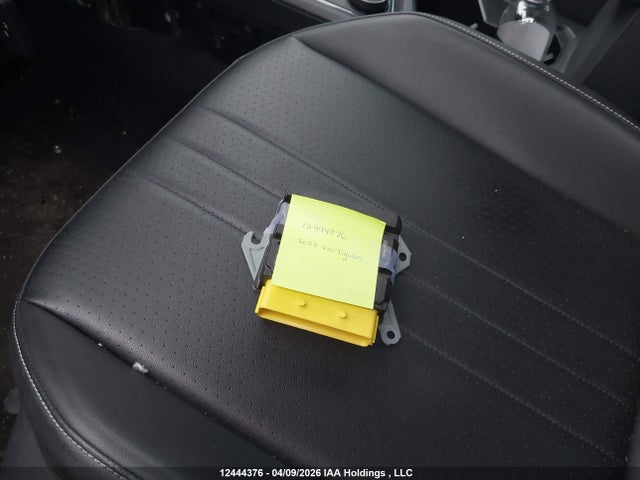 3VV2B7AX5NM010648 Volkswagen TIGUAN SE