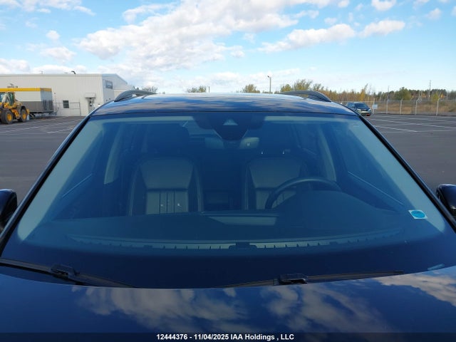 3VV2B7AX5NM010648 Volkswagen TIGUAN SE