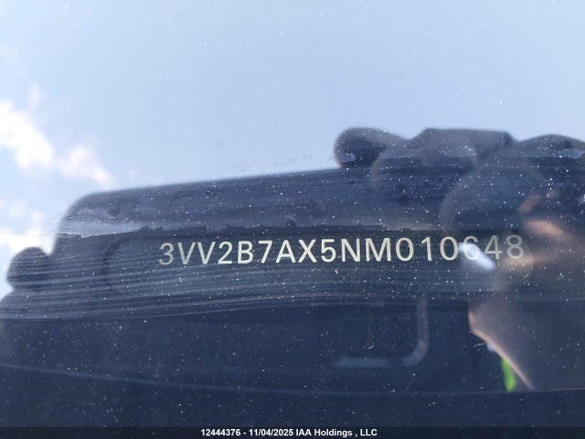 3VV2B7AX5NM010648 Volkswagen TIGUAN SE
