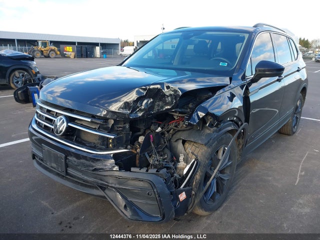 3VV2B7AX5NM010648 Volkswagen TIGUAN SE
