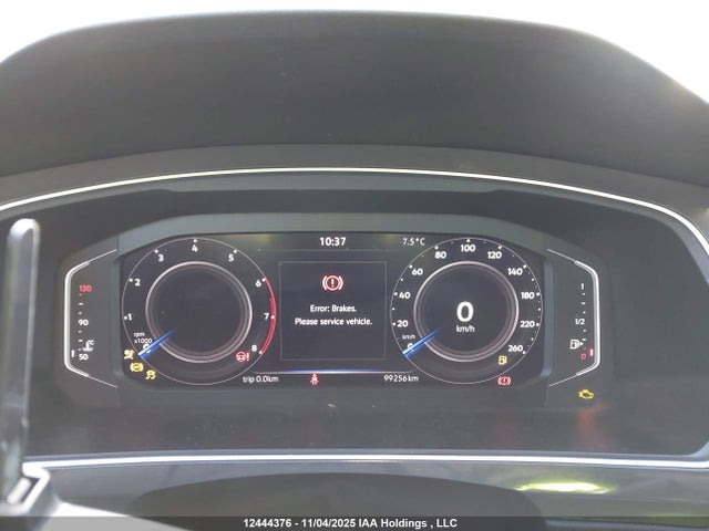 3VV2B7AX5NM010648 Volkswagen TIGUAN SE